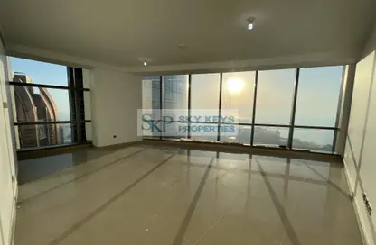 Apartment - 1 Bedroom - 2 Bathrooms for rent in Etihad Tower 4 - Etihad Towers - Corniche Road - Abu Dhabi