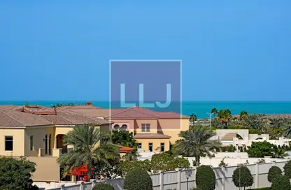 Apartment - 3 Bedrooms - 5 Bathrooms for rent in Saadiyat Beach Residences - Saadiyat Beach - Saadiyat Island - Abu Dhabi