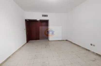 Apartment - 2 Bedrooms - 2 Bathrooms for rent in Hamdan Street - Abu Dhabi