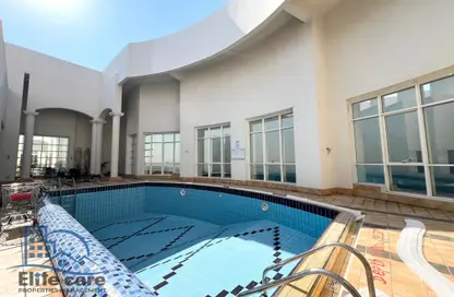 Apartment - 3 Bedrooms - 4 Bathrooms for rent in Mina Tower - Mina Road - Tourist Club Area - Abu Dhabi