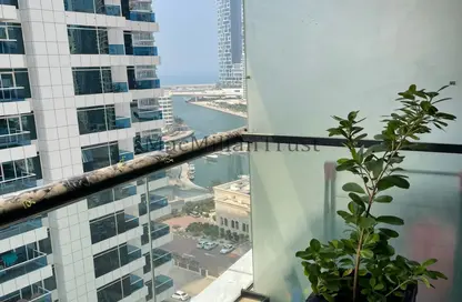 Apartment - 1 Bathroom for rent in Escan Tower - Dubai Marina - Dubai