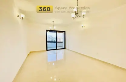 Apartment - 2 Bedrooms - 2 Bathrooms for rent in White Swan Building - Sheikh Zayed Road - Dubai