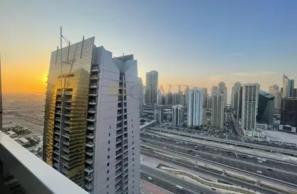 Apartment - 1 Bedroom - 2 Bathrooms for rent in Al Shera Tower - JLT Cluster E - Jumeirah Lake Towers - Dubai