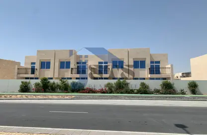 Townhouse - 4 Bedrooms - 4 Bathrooms for rent in Victoria 2 - Damac Hills 2 - Dubai