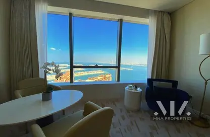 Apartment - 1 Bathroom for rent in The Palm Tower - Palm Jumeirah - Dubai