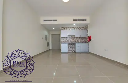 Apartment - 1 Bathroom for rent in Al Karama - Dubai