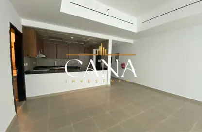 Apartment - 2 Bedrooms - 2 Bathrooms for rent in Sama Tower - Electra Street - Abu Dhabi