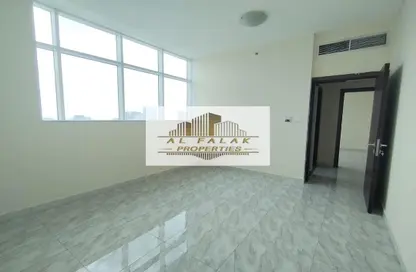 Apartment - 3 Bedrooms - 3 Bathrooms for rent in Al Taawun Street - Al Taawun - Sharjah