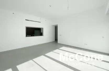 Apartment - 2 Bedrooms - 2 Bathrooms for rent in Vida Residence 1 - Vida Residence - The Hills - Dubai