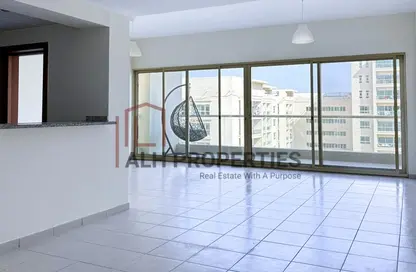 Apartment - 2 Bedrooms - 2 Bathrooms for rent in Al Thayyal 2 - Al Thayyal - Greens - Dubai