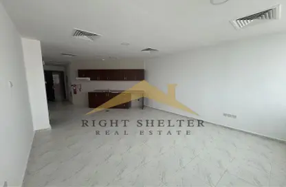 Apartment - 1 Bathroom for rent in RAK Tower - Al Seer - Ras Al Khaimah