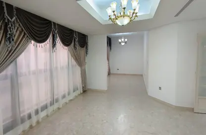 Apartment - 4 Bedrooms - 4 Bathrooms for rent in Al Otaiba Tower - Electra Street - Abu Dhabi