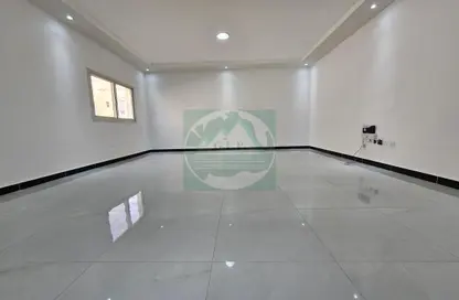 Apartment - 1 Bathroom for rent in Mohamed Bin Zayed Centre - Mohamed Bin Zayed City - Abu Dhabi