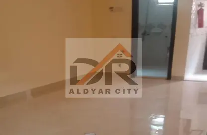 Apartment - 1 Bathroom for rent in Al Jurf 2 - Al Jurf - Ajman Downtown - Ajman