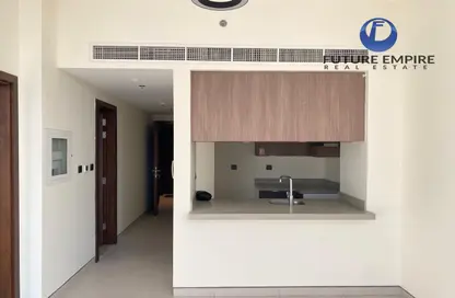 Apartment - 1 Bedroom - 2 Bathrooms for rent in Jumeirah Garden City - Al Satwa - Dubai