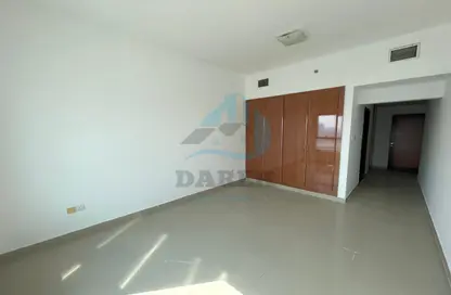 Apartment - 2 Bedrooms - 3 Bathrooms for rent in Ajman Corniche Residences - Ajman Corniche Road - Ajman