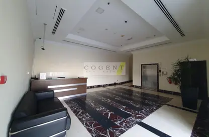 Apartment - 1 Bedroom - 2 Bathrooms for rent in Infinity Building - Sheikh Zayed Road - Dubai