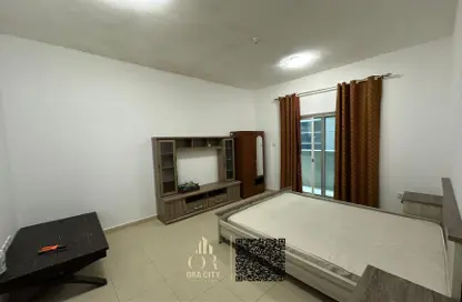 Apartment - 2 Bedrooms - 2 Bathrooms for sale in Sheikh Jaber Al Sabah Street - Al Naimiya - Al Nuaimiya - Ajman