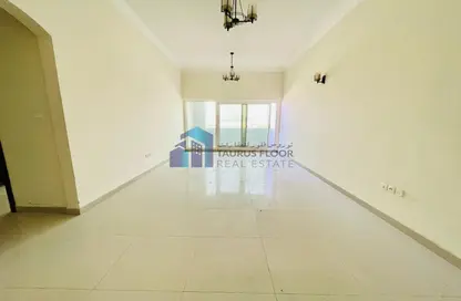 Apartment - 2 Bedrooms - 3 Bathrooms for rent in Al Mamzar Building - Al Mamzar - Deira - Dubai