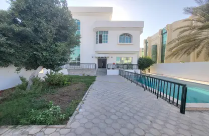 Villa - 5 Bedrooms - 6 Bathrooms for rent in Sharqan - Al Heerah - Sharjah