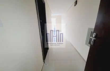 Apartment - 1 Bathroom for rent in AlFalah - Muwaileh Commercial - Sharjah