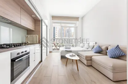 Apartment - 1 Bathroom for rent in Studio One - Dubai Marina - Dubai