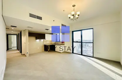 Apartment - 1 Bedroom - 2 Bathrooms for rent in Jumeirah Garden City - Al Satwa - Dubai