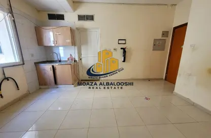 Apartment - 1 Bathroom for rent in Muwaileh Commercial - Sharjah