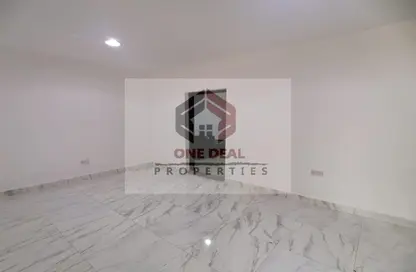 Apartment - 2 Bedrooms - 2 Bathrooms for rent in Al Habooy - Al Markhaniya - Al Ain