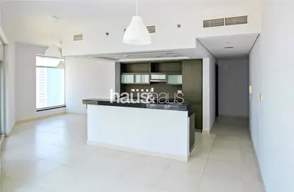 Apartment - 1 Bedroom - 2 Bathrooms for rent in The Lofts West - The Lofts - Downtown Dubai - Dubai