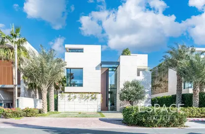 Villa - 6 Bedrooms - 7+ Bathrooms for sale in Garden Homes Frond G - Garden Homes - Palm Jumeirah - Dubai