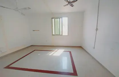 Apartment - 2 Bedrooms - 1 Bathroom for rent in Al Naba'ah - Al Sharq - Sharjah