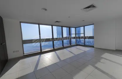 شقة - 2 غرف نوم - 3 حمامات للايجار في J برج - الأبراج الإدارية - الخليج التجاري - دبي