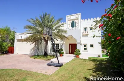 Villa - 4 Bedrooms - 5 Bathrooms for sale in Cluster 28 - Jumeirah Islands - Dubai