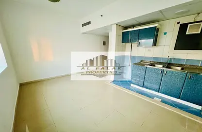 Apartment - 1 Bathroom for rent in Andalusia Tower 3 - Al Taawun - Sharjah