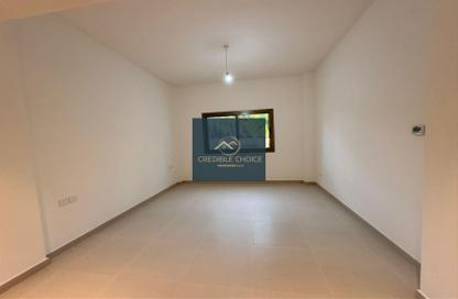 Apartment - 2 Bedrooms - 2 Bathrooms for rent in The Gardens Buildings - The Gardens - Dubai