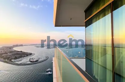 Apartment - 3 Bedrooms - 4 Bathrooms for sale in Beach Vista - EMAAR Beachfront - Dubai Harbour - Dubai