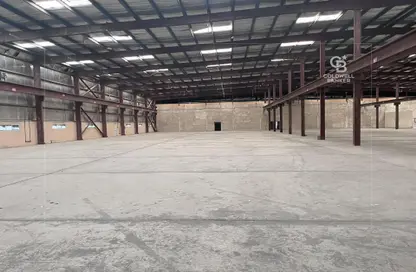 Warehouse - Studio - 5 Bathrooms for rent in Jebel Ali Industrial 1 - Jebel Ali Industrial - Jebel Ali - Dubai