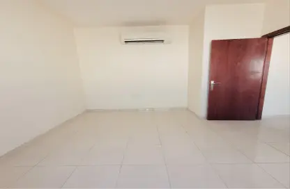 Apartment - 2 Bedrooms - 1 Bathroom for rent in Fire Station Road - Muwaileh - Sharjah