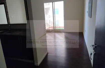 Apartment - 1 Bedroom - 1 Bathroom for rent in Mazaya 1 - Queue Point - Dubai Land - Dubai