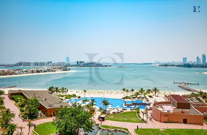 Apartment - 1 Bedroom - 2 Bathrooms for rent in Emerald - Tiara Residences - Palm Jumeirah - Dubai