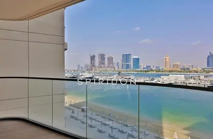 Apartment - 3 Bedrooms - 4 Bathrooms for sale in Marina Vista - EMAAR Beachfront - Dubai Harbour - Dubai