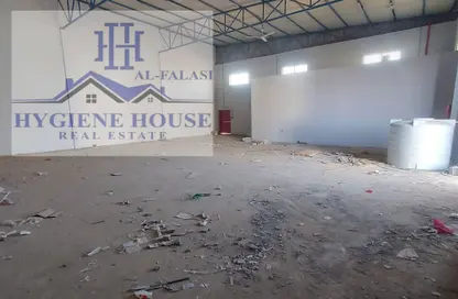 Warehouse - Studio - 1 Bathroom for rent in Umm Al Thuoob - Umm Al Quwain