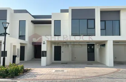 Villa - 3 Bedrooms - 3 Bathrooms for rent in Shams Townhouses - Town Square - Dubai