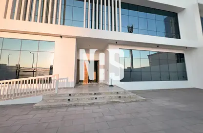 Villa - 5 Bedrooms - 7 Bathrooms for rent in Al Nahyan - Abu Dhabi