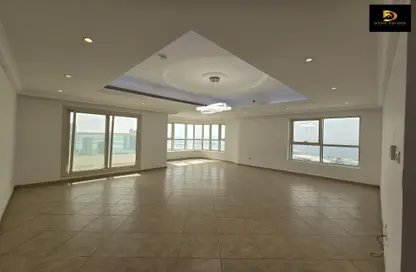 Apartment - 3 Bedrooms - 4 Bathrooms for sale in New Al Taawun Road - Al Taawun - Sharjah