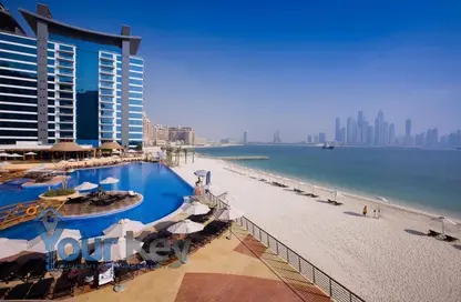 Apartment - 1 Bedroom - 2 Bathrooms for rent in Dukes The Palm - Palm Jumeirah - Dubai