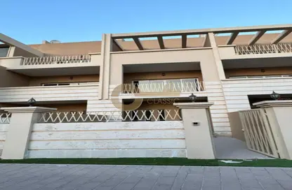 Villa - 4 Bedrooms - 5 Bathrooms for rent in Mulberry Park - Jumeirah Village Circle - Dubai