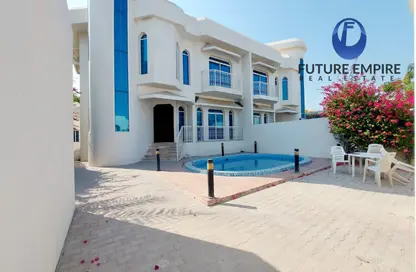 Villa - 3 Bedrooms - 5 Bathrooms for rent in Jumeirah 3 - Jumeirah - Dubai