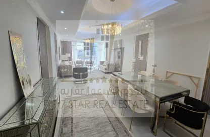 Apartment - 3 Bedrooms - 4 Bathrooms for sale in Al Khan - Sharjah